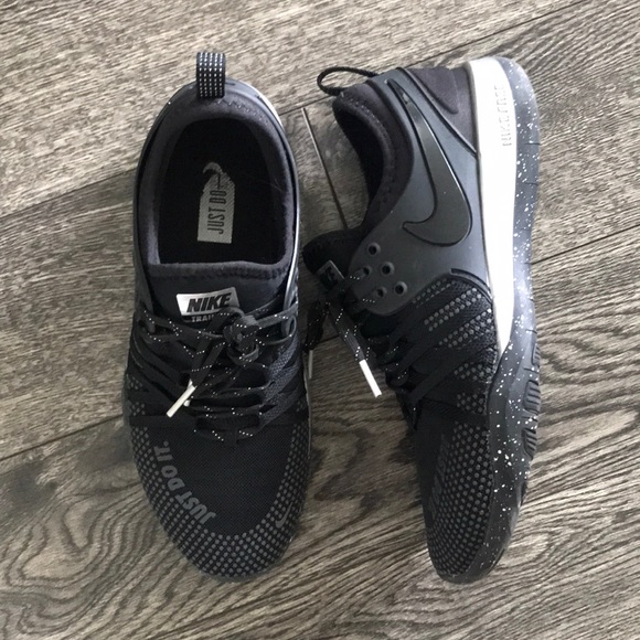 Nike Shoes Womens Free Tr 7 Selfie Size 85 Poshmark